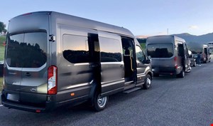 minibus 17 posti anno 2025