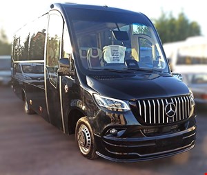 mercedes sprinter 28 posti anno 2026